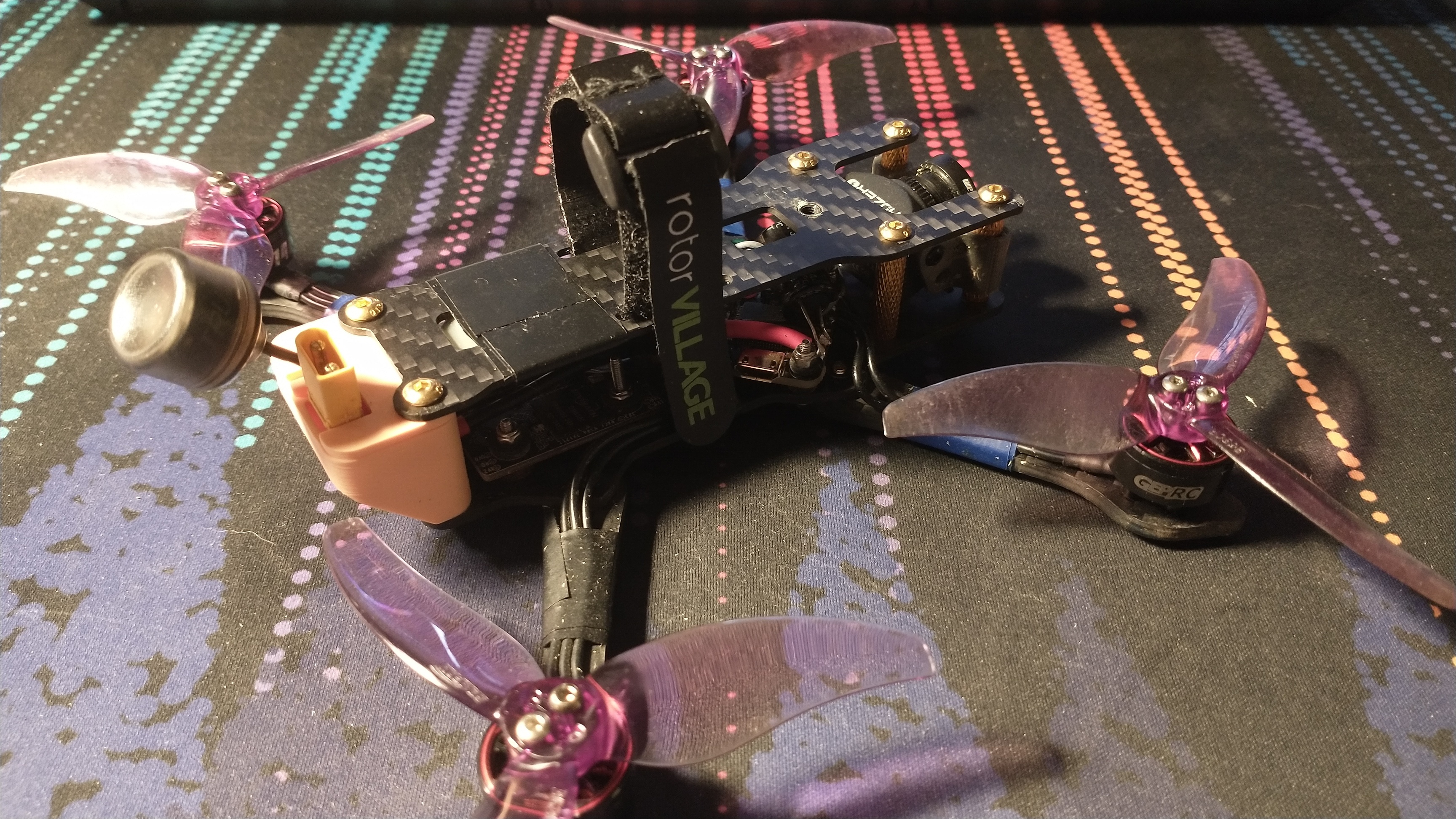 /images/drone_update_1/re_back_no_battery.jpg
